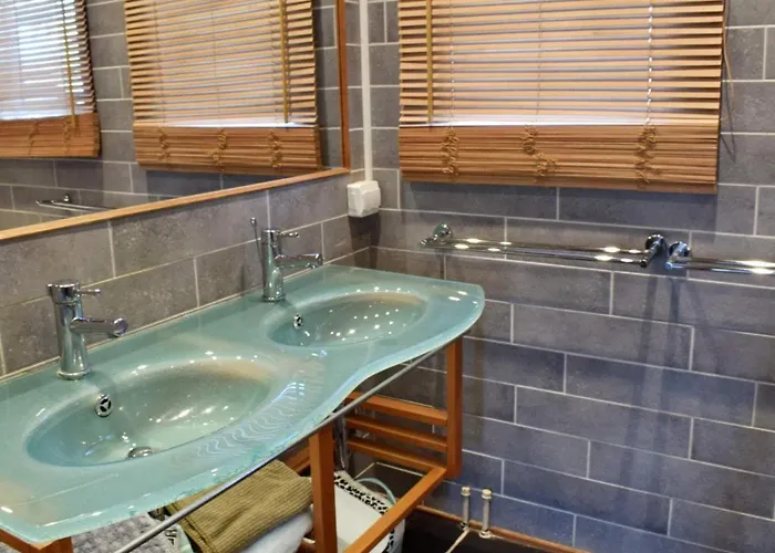 9 Person In Nesoya-by Traum *